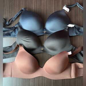 NWT Set of 3【Victoria】Secret Push Up Bra 32B
